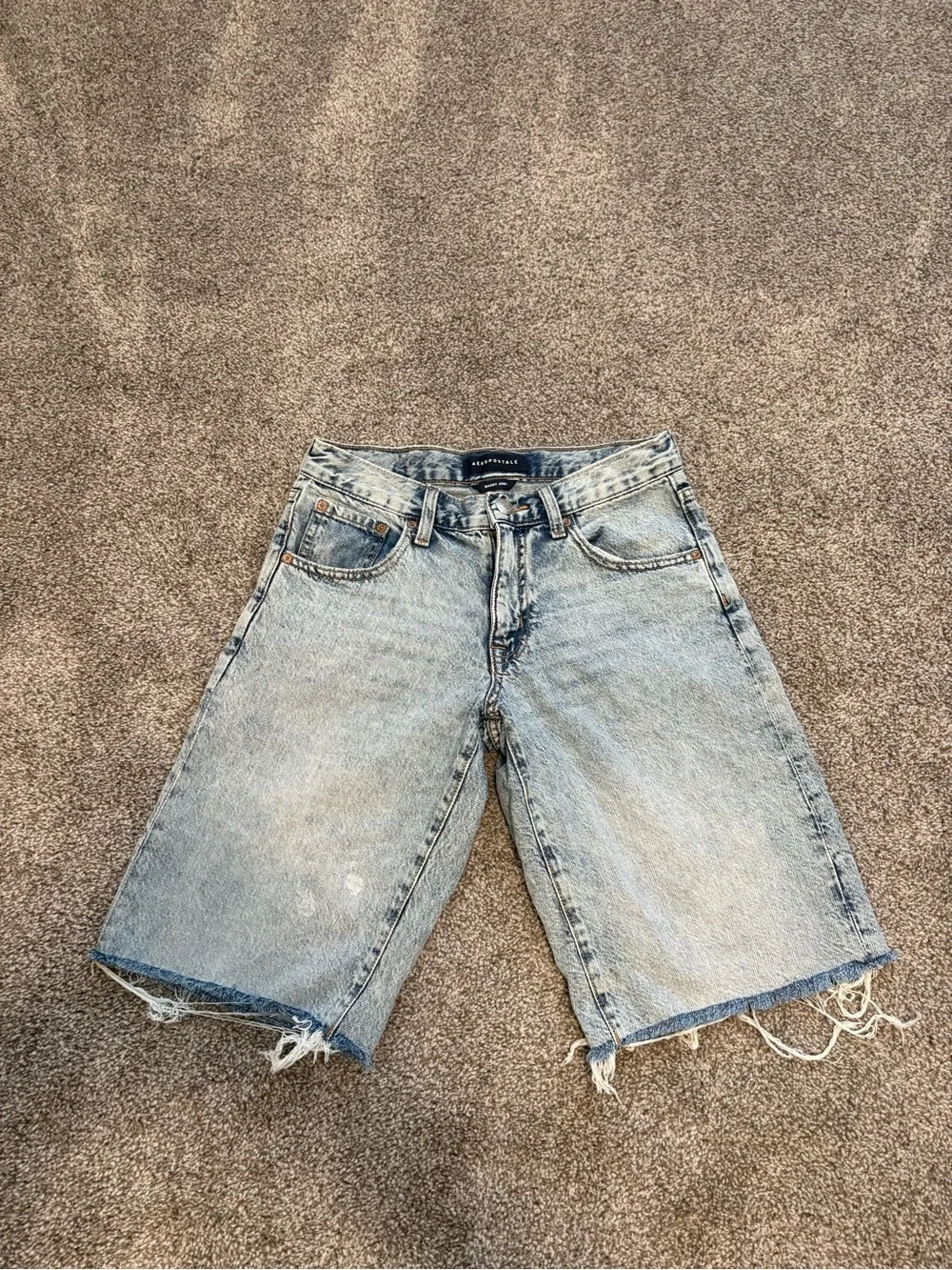 Aéropostale Women’s Baggy Light Wash Denim Jorts Distressed Size 00